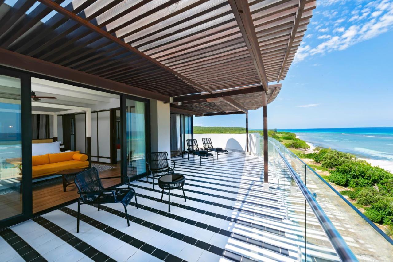 Ocean Eden Bay (Adults Only) Hotel Spring Rises Kültér fotó The view from a suite at the Grand at Moon Palace