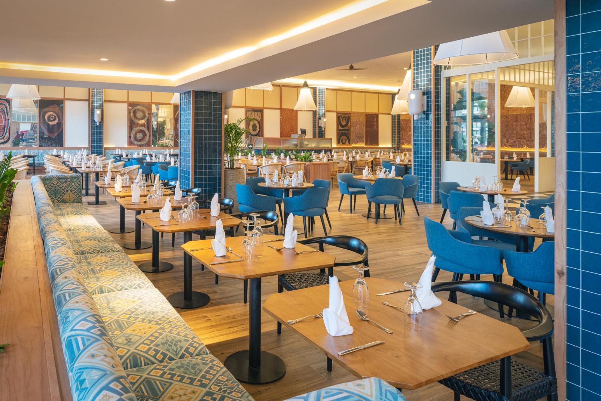 Ocean Eden Bay (Adults Only) Hotel Spring Rises Kültér fotó The restaurant